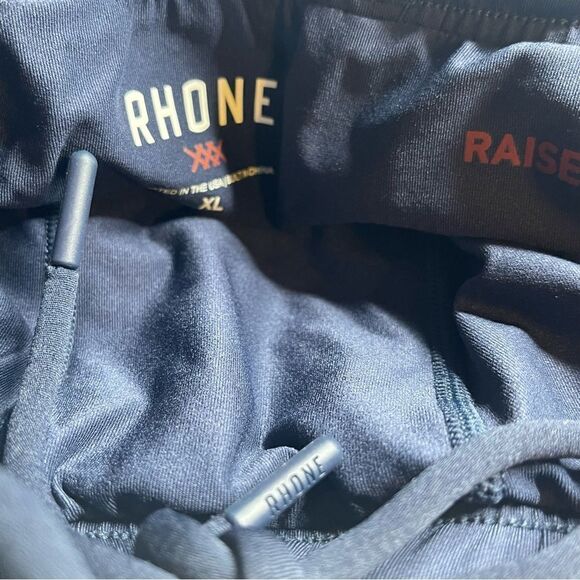 Rhone Pacific Blue Athleisure wear Shorts in Size XL with Liner - Picture 9 of 10